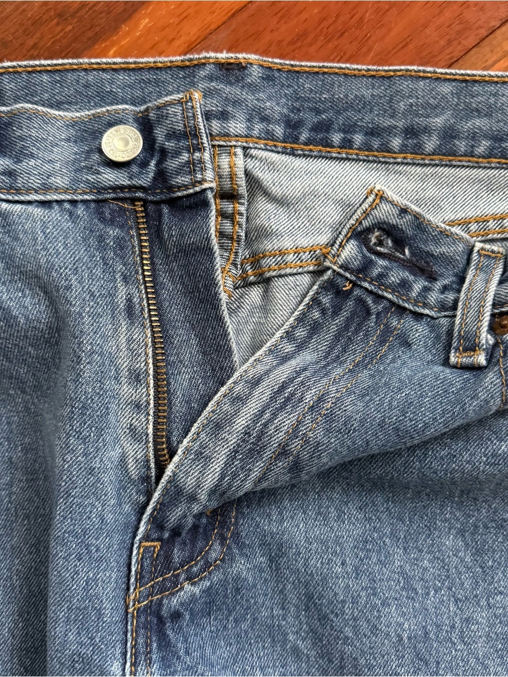 Levi’s 505 - 33x30 - Picture 3 of 7